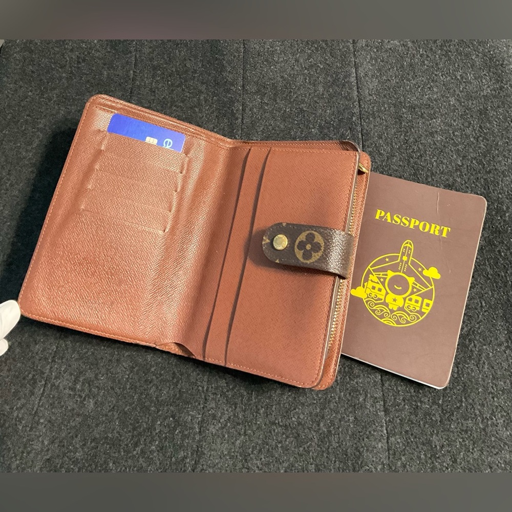 ✅AUTHENTIC BAG+WALLET LOUIS VUITTON BUNDLE - Picture 9 of 16
